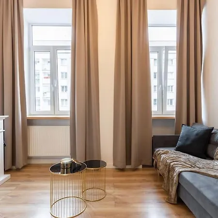 Central - Great Location - Stylish Loft- Zlota Street Διαμέρισμα *