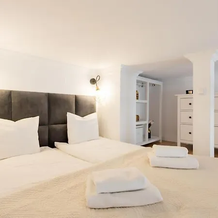 Central - Great Location - Stylish Loft- Zlota Street *